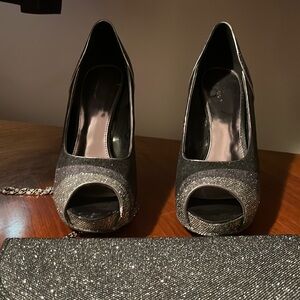 High heels with matching clutch